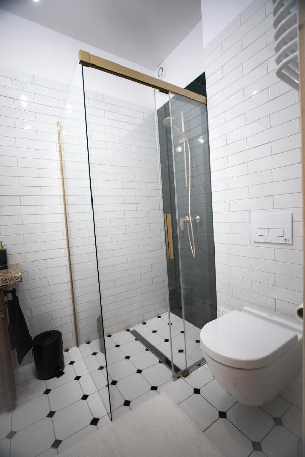 Warsaw Concierge Miedziana Apartment Luaran gambar